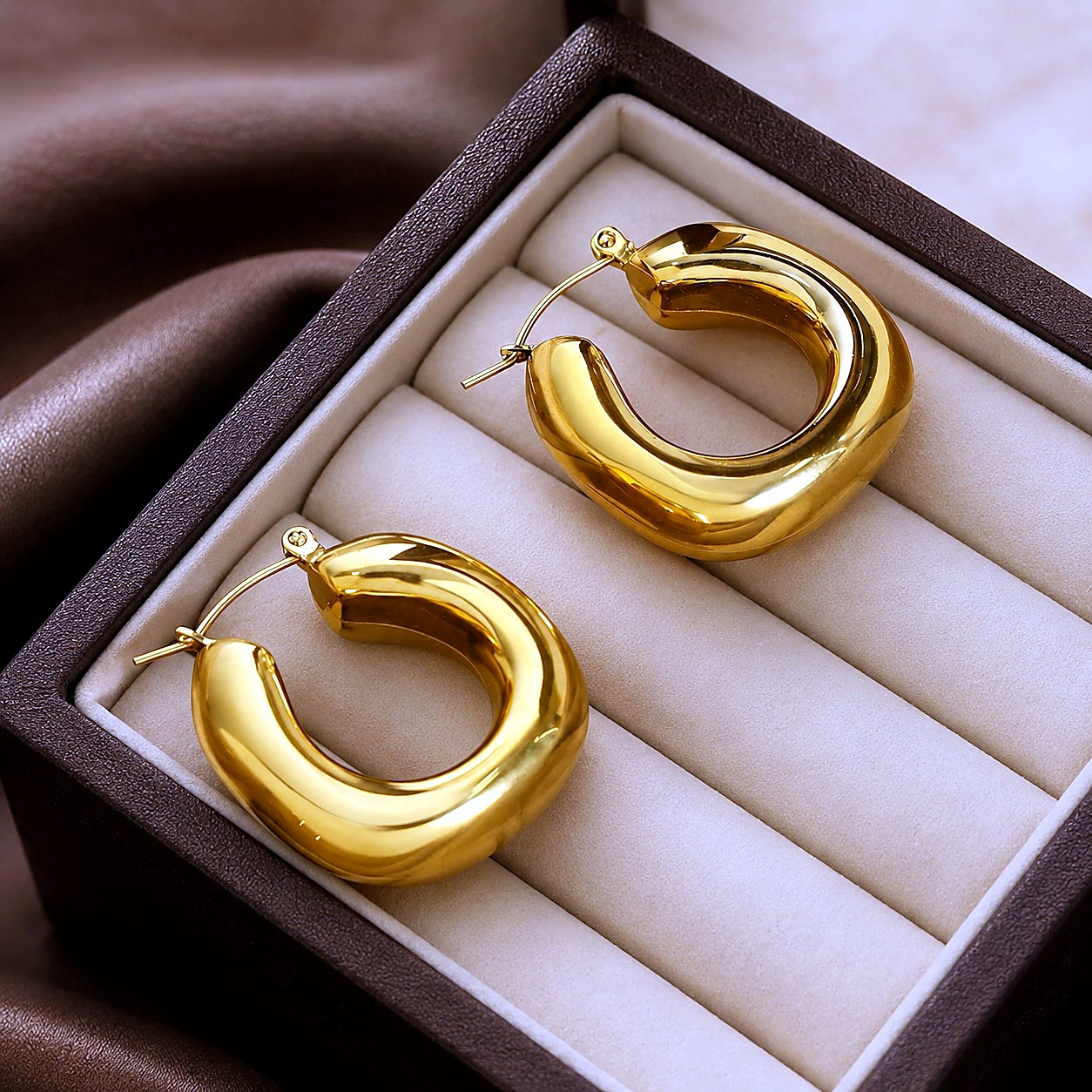 Aretes Aro Grueso Dorado Liso
