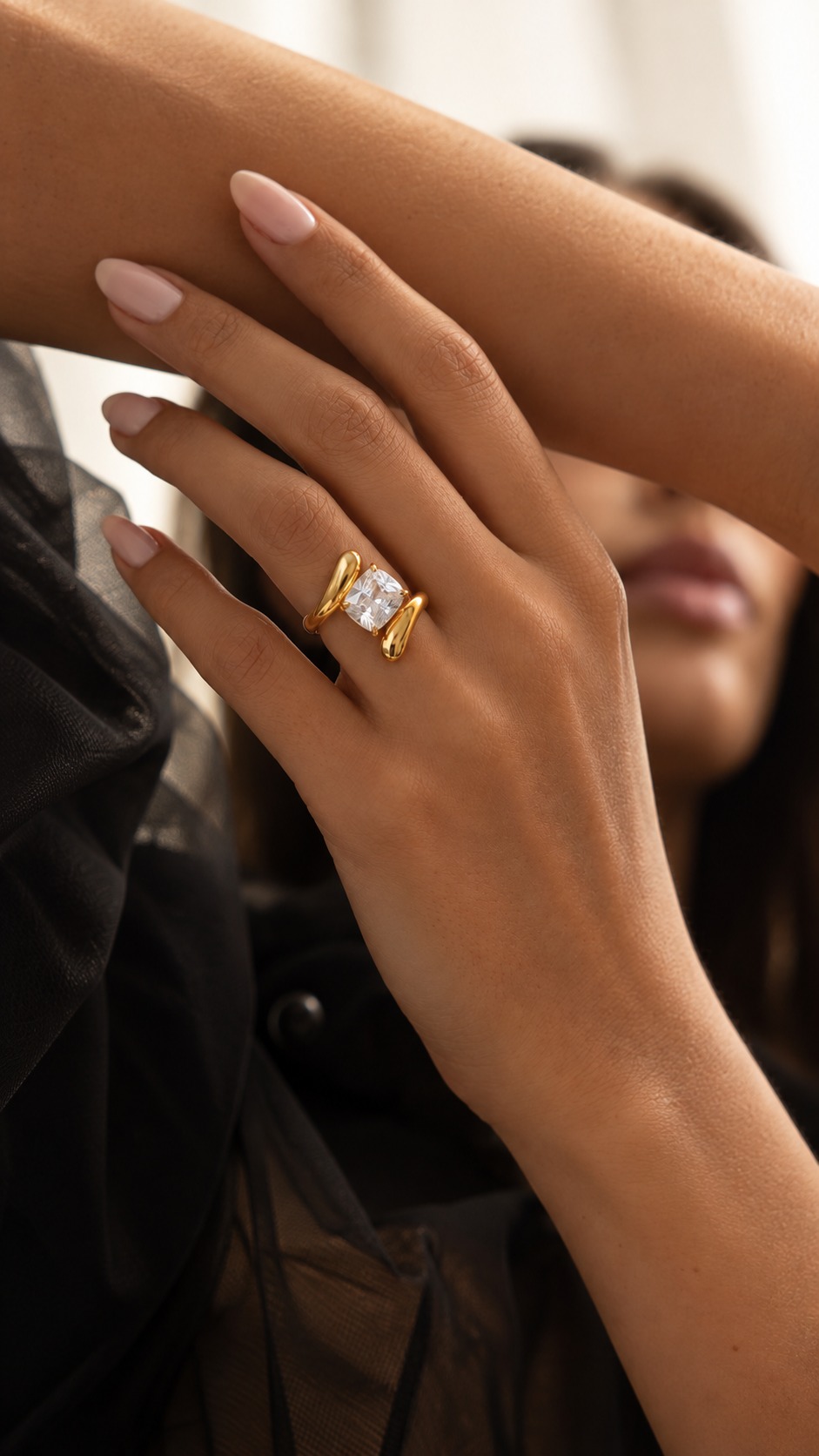 Anillo Asimetrico Dorado